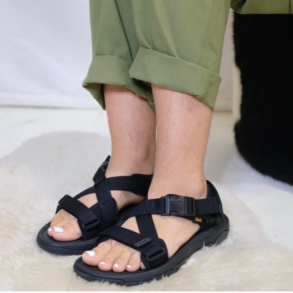 Teva hurricane verge sandals new no box